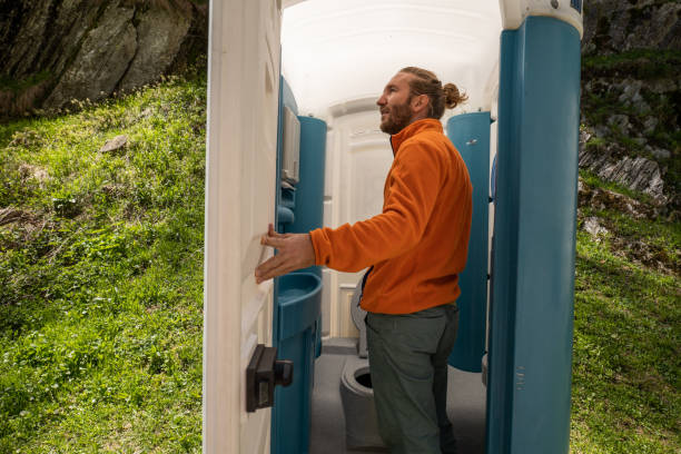 Porta potty delivery and setup in Deer Park, TX